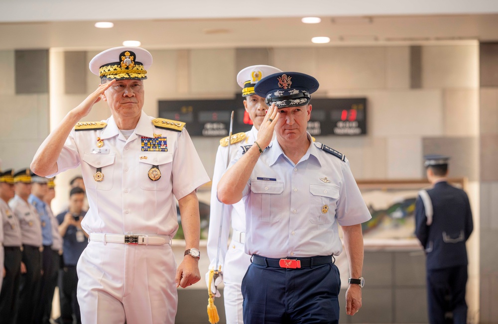CJCS Participates in Honor Guard Ceremony
