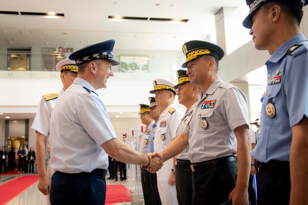 CJCS Participates in Honor Guard Ceremony