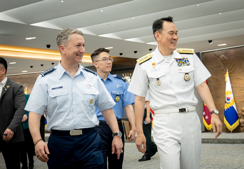 CJCS Participates in Photo