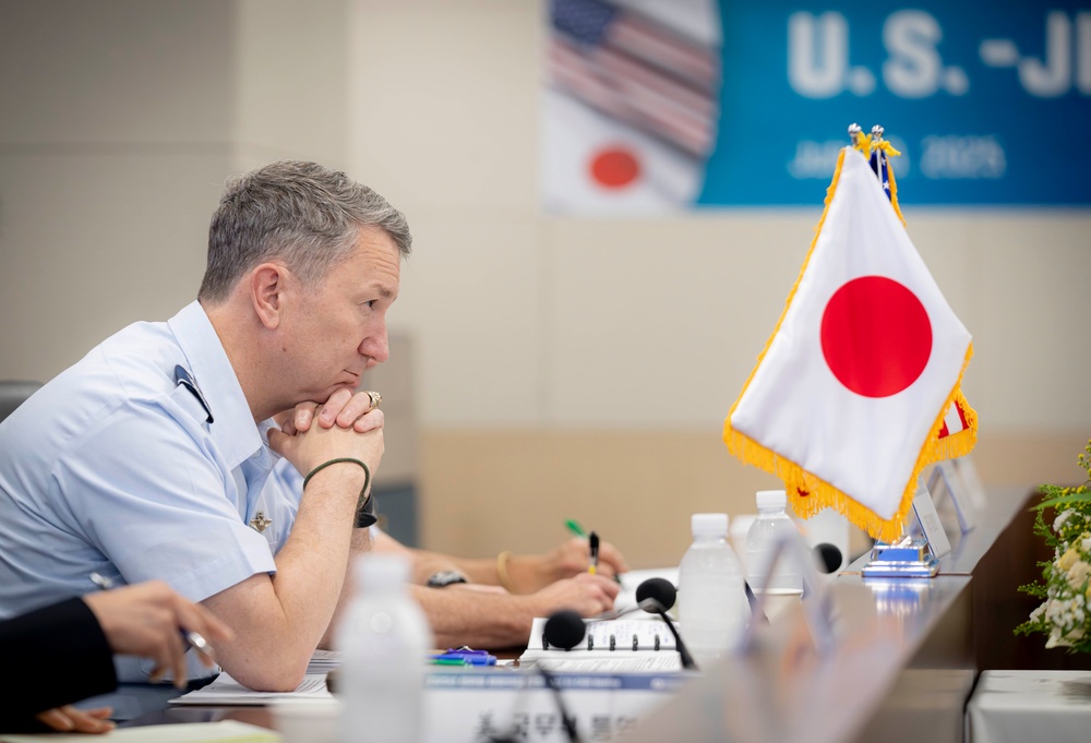 CJCS Bilat with Japan CHOD