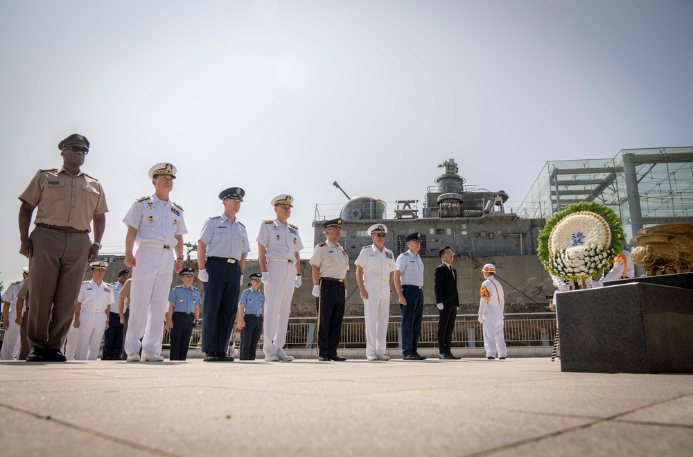CJCS Participates in Korea Cheonan Memorial