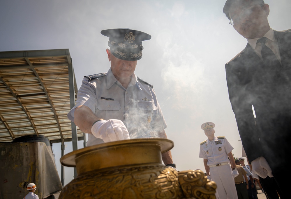 CJCS Participates in Korea Cheonan Memorial