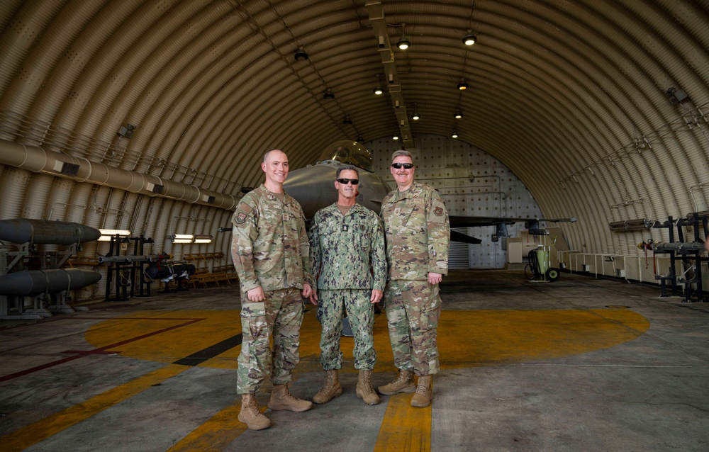 CJCS Meets with Service Members