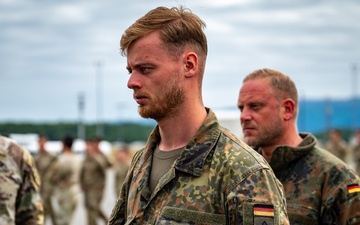 U.S. Soldiers depart in support of exercise Talisman Sabre