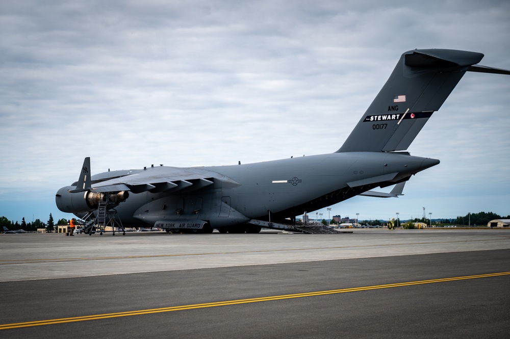 U.S. Soldiers depart in support of exercise Talisman Sabre