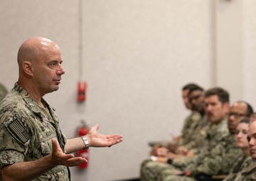 VCNO Visits Sailors in Naval Station Newport