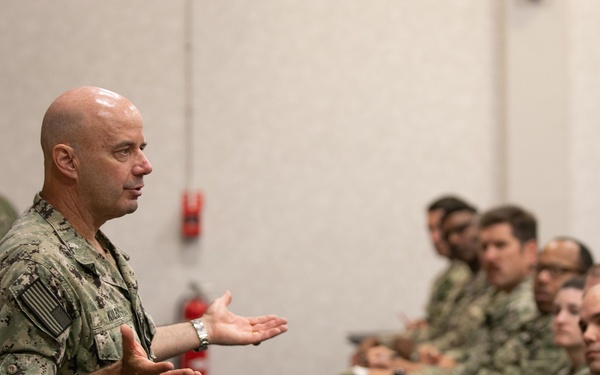 VCNO Visits Sailors in Naval Station Newport