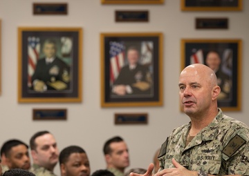VCNO Visits Sailors in Naval Station Newport