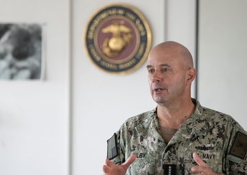 VCNO Visits Sailors in Naval Station Newport