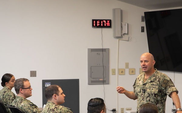 VCNO Visits Sailors in Naval Station Newport