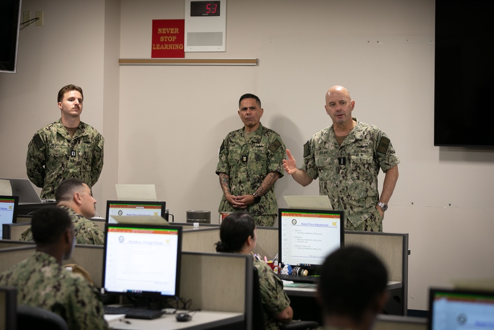 VCNO Visits Sailors in Naval Station Newport