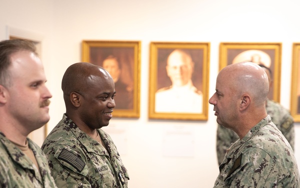 VCNO Visits Sailors in Naval Station Newport