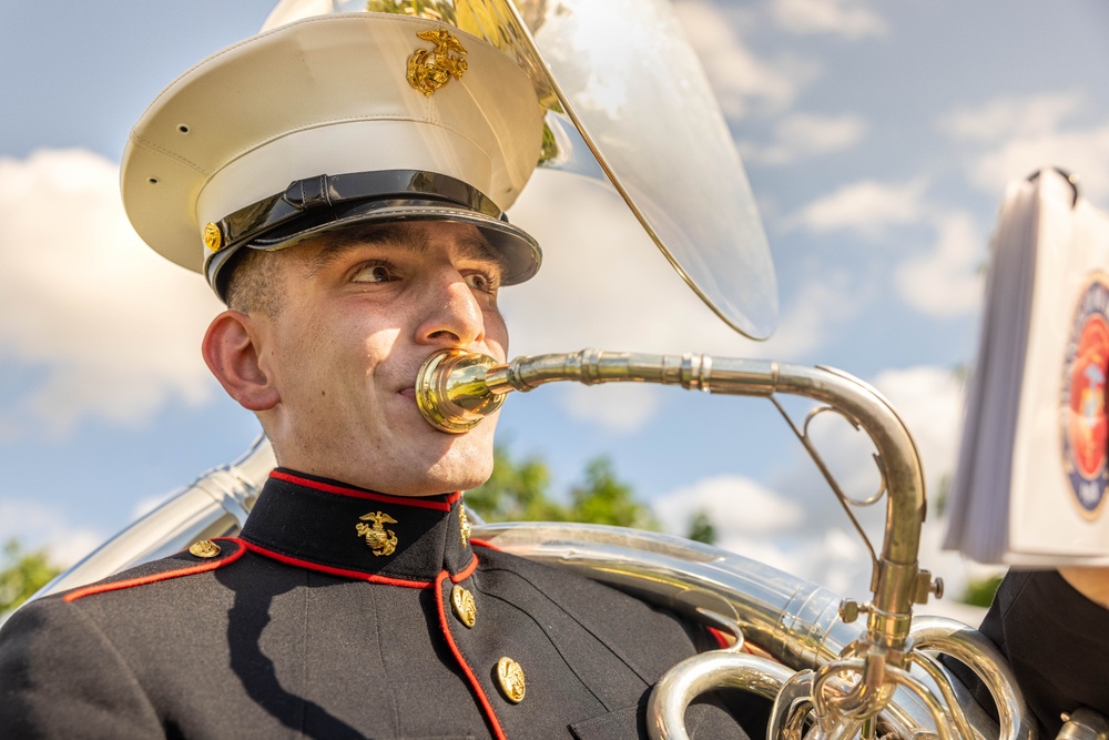 Quantico Marine Band performs for veterans: Chicago Marine Week 2025