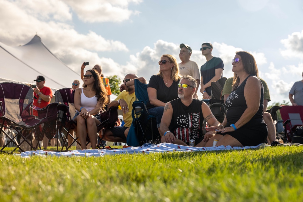 Quantico Marine Band performs for veterans: Chicago Marine Week 2025