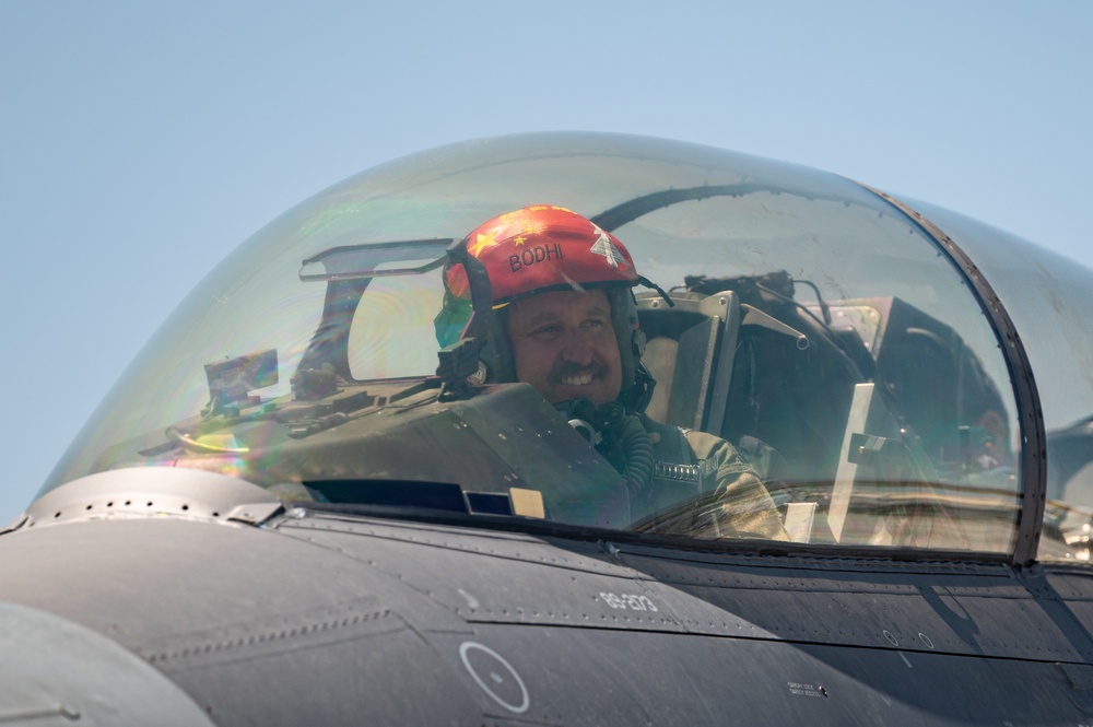 64th AGRS fini flight