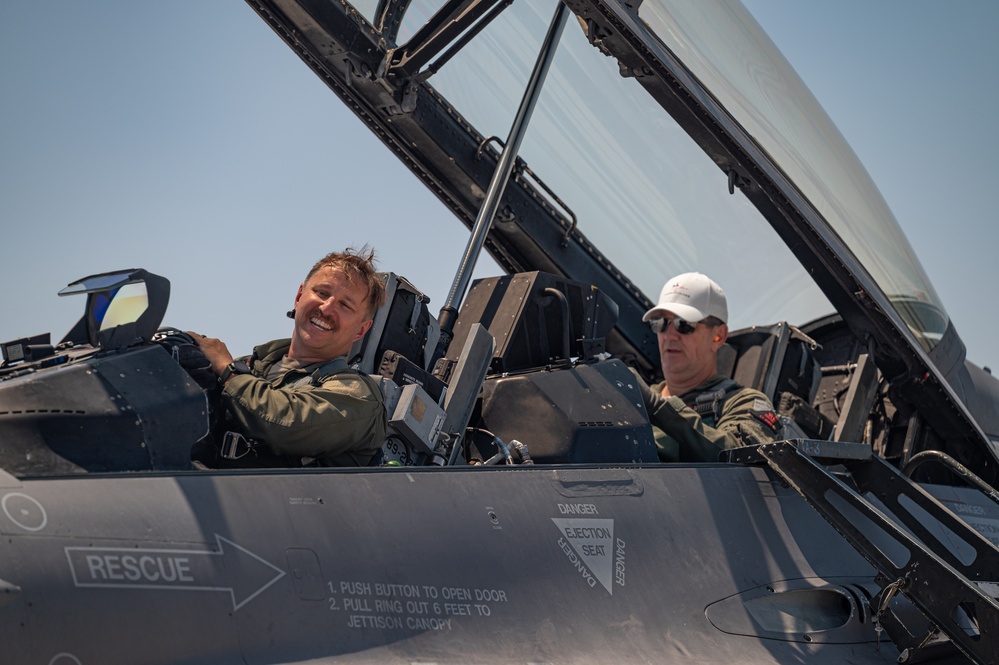 64th AGRS fini flight