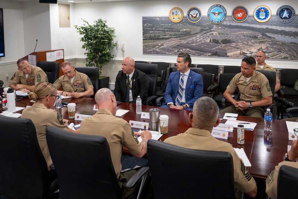 SD Hegseth Attends SMMC Symposium