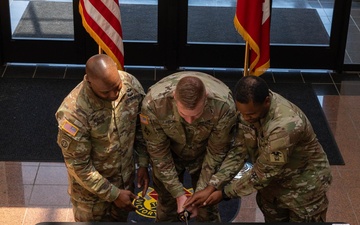 FLW warrant officers celebrate 107th birthday with cake-cutting ceremony
