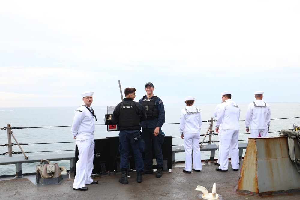 USS DONALD COOK Sea &amp; Anchor Inbound Boston