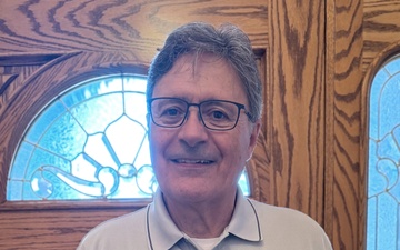 ESGR recognizes two Oregonians with the Volunteer of the Year Award