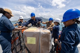 Sailors Onload Medical Site Cargo CP25