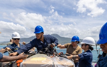 USNS Comfort Arrives in Dominican Republic for CP25