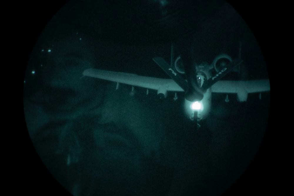 Stratotankers refuel multiple aircraft in support of Operation Inherent Resolve