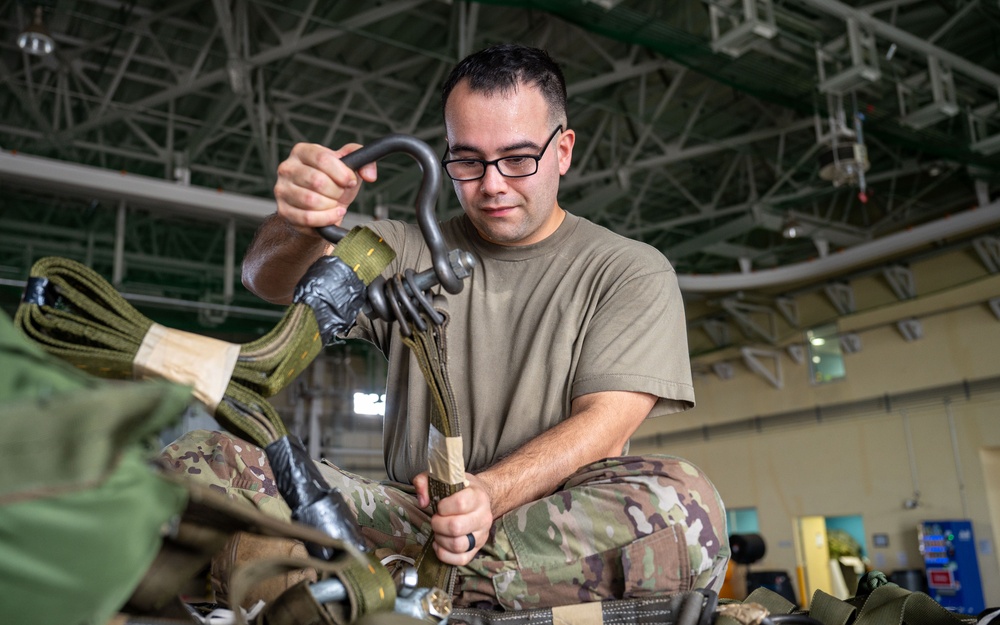 REFORPAC 2025: 374 LRS prepares cargo bundles for airdrop operations