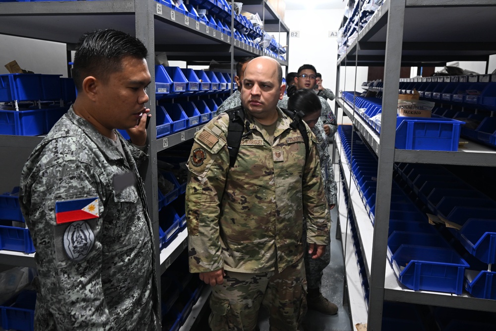 U.S. and Philippine Air Forces share materiel management expertise at Cope Thunder 25-2