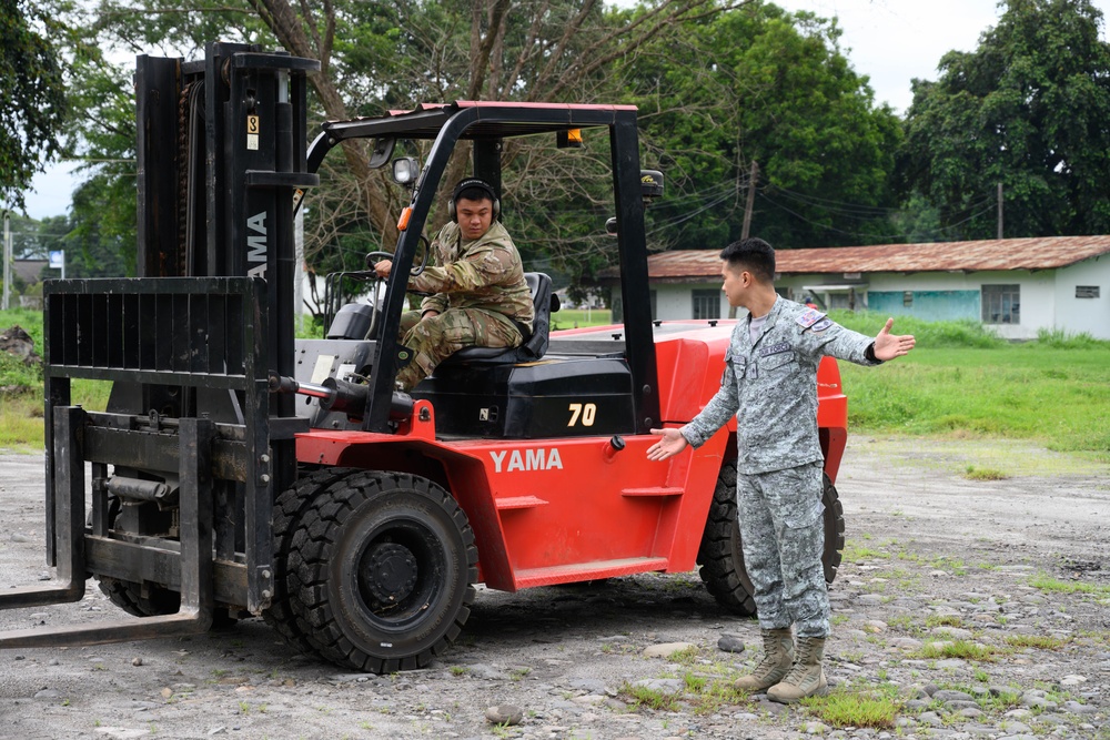 U.S. and Philippine Air Forces share materiel management expertise at Cope Thunder 25-2