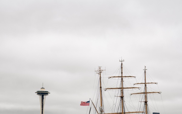 CGC Eagle arrives in Seattle