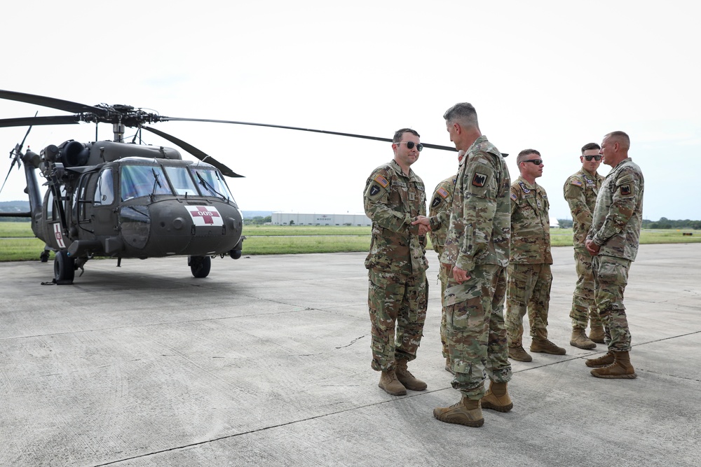 Nordhaus, Raines, visit Guardsmen on duty supporting Texas flood response
