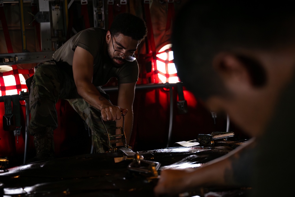 The U.S. Air Force delivers fuel to U.S. Marines