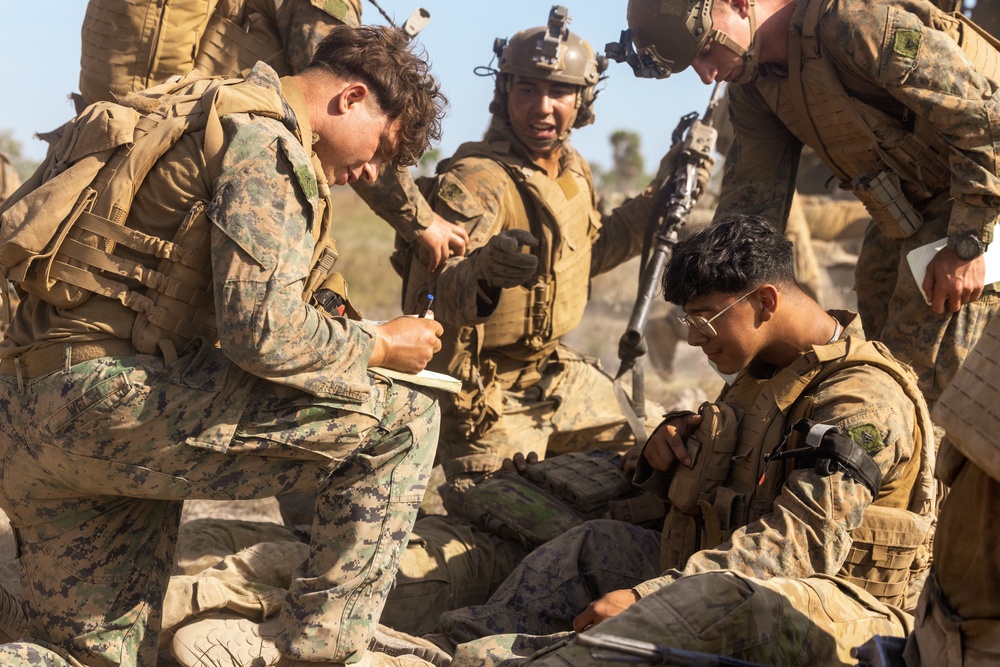 Talisman Sabre 25: 3rd Bn., 11th Marines, MRF-D 25.3, and 103 Battery, 8/12th Regiment conduct Bilateral Gunline Fire with M777 Howitzers