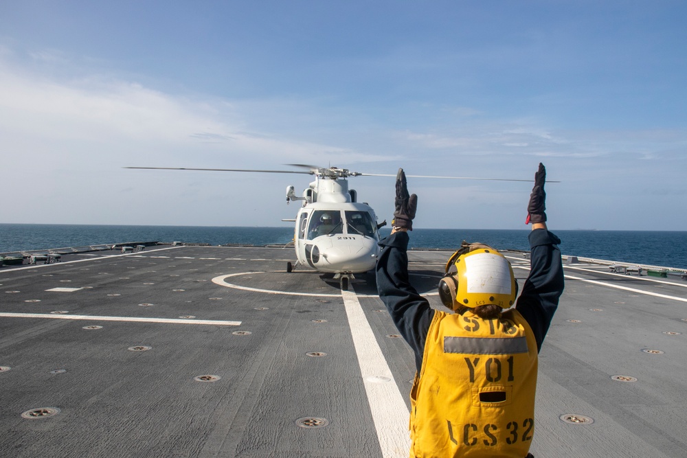 USS Santa Barbara (LCS 32), Royal Thai Navy Conduct Deck Landing Qualifications
