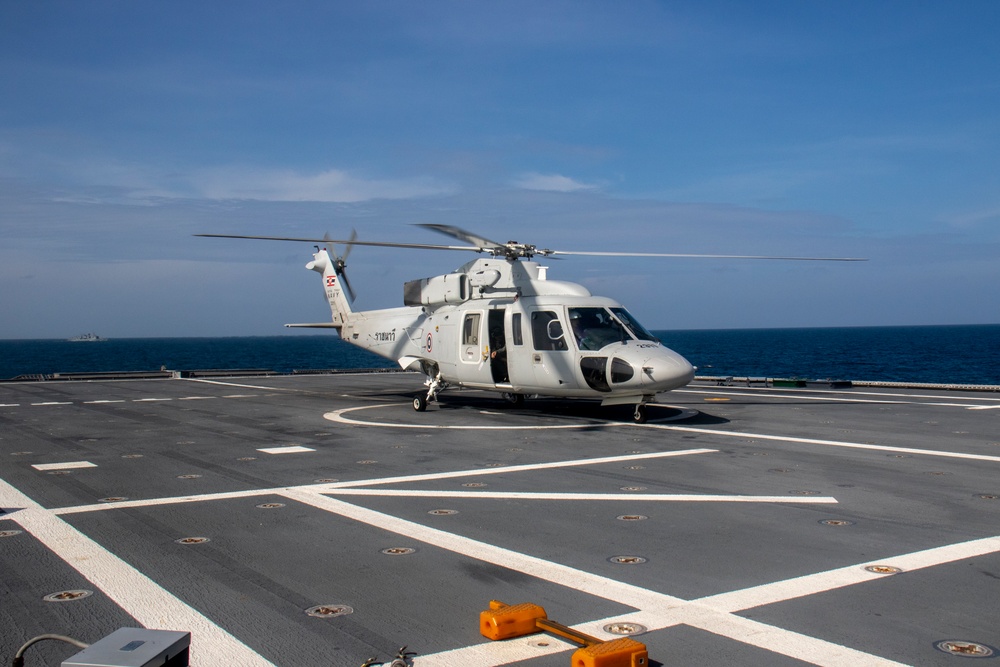 USS Santa Barbara (LCS 32), Royal Thai Navy Conduct Deck Landing Qualficiations