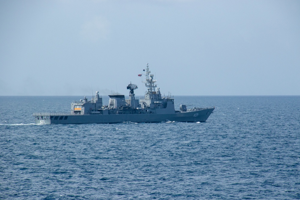 U.S. Navy, Royal Thai Navy Conduct Gunnery Exercise