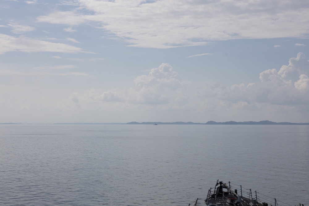 USS Curtis Wilbur (DDG 54) Conduct Strait Transit