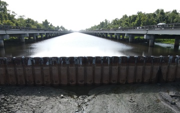 West Shore Lake Pontchartrain contract 106 floodwall update