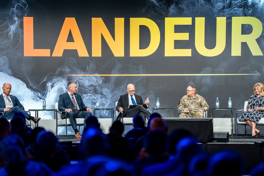 LANDEURO: Experts Discuss Expanding NATO’s Arsenal Through Interoperable and Adaptive Production