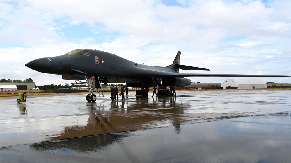 U.S. Air Force B-1B Lancer arrives at RAF Fairford to support RIAT 2025