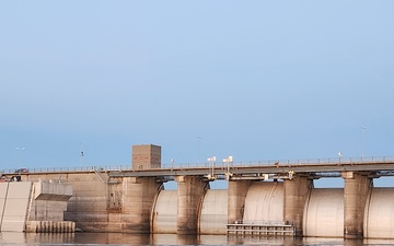 Red Rock Dam Undergoing  Critical Gate Rehabilitation