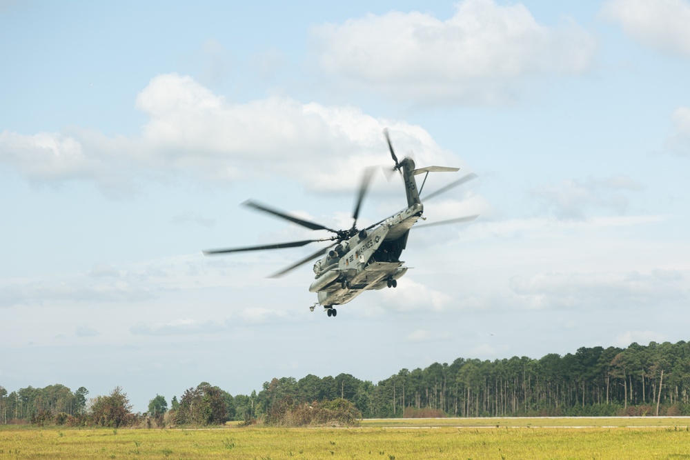 22nd MEU(SOC) | Lima Co. Amphibious Assault During COMPTUEX