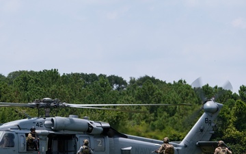 U.S. Navy SEALs, HSC-7, HSC-28 Conduct Cast and Recovery and Helo Familiarization Training