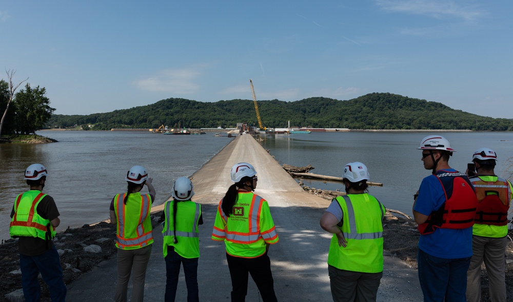 Lock and Dam 22 Launches Fish Ladder to Improve Migration Pathways