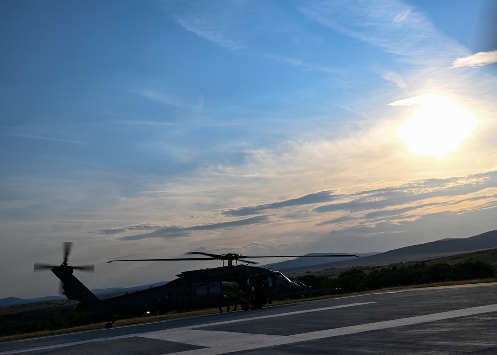 HH-60W takes flight during Jolly Vihar 25