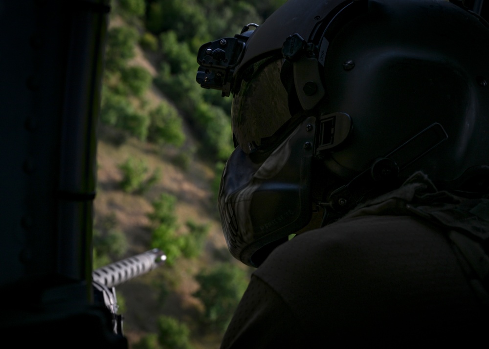 HH-60W takes flight during Jolly Vihar 25