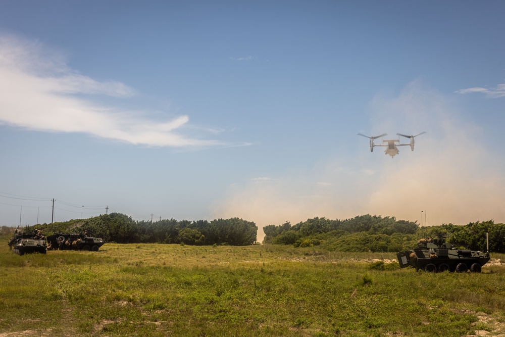 22nd MEU(SOC) | 2nd LAR Conducts Amphibious Assault During COMPTUEX