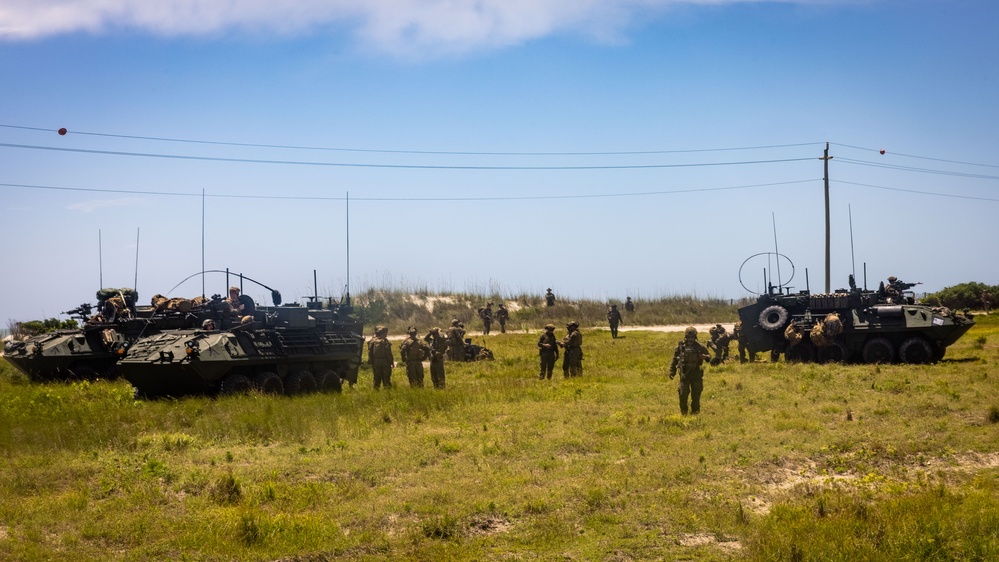 22nd MEU(SOC) | 2nd LAR Conducts Amphibious Assault During COMPTUEX