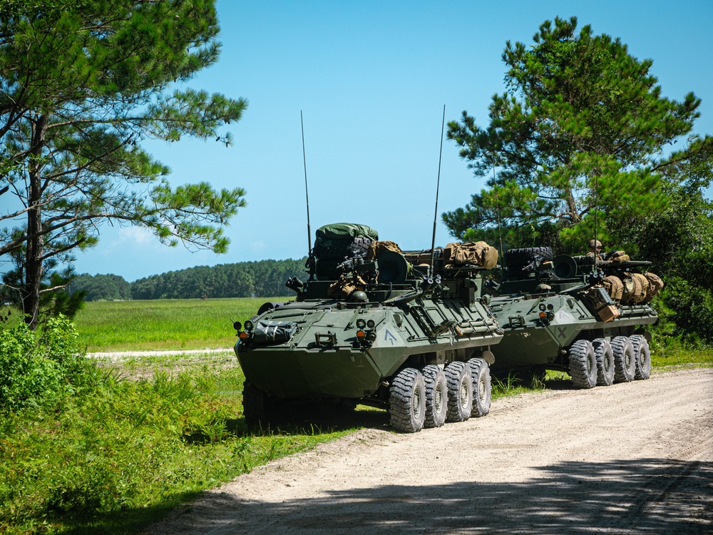22nd MEU(SOC) | LAR Conducts Amphibious Assault During COMPTUEX